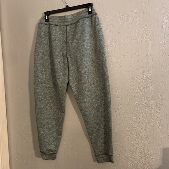 NWT Aerie Offline The Hugger OMW Jogger - Picture 14 of 16
